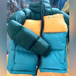 Cotopaxi women’s puffer jacket